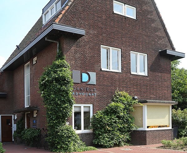 Het kantoorpand van Daniëls Advocaat aan de Rijksweg-Zuid in Sittard